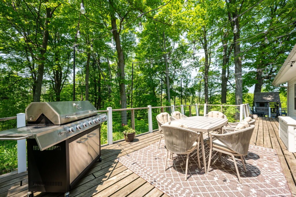 oak & orchard deck 2