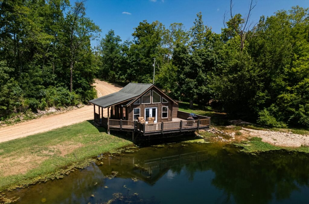 Heirloom Stock Cabin 1