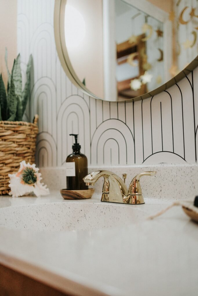 Heirloom Stock bathroom